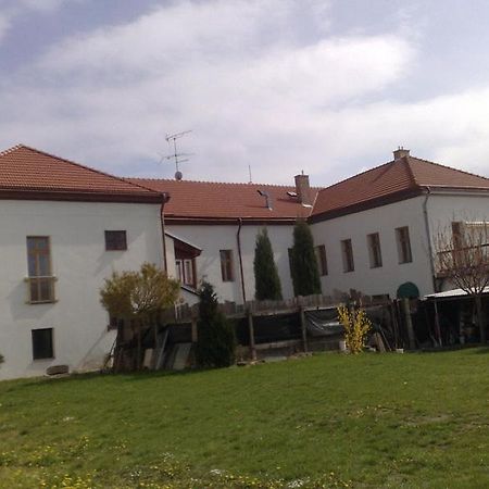 Apartman 3, Suvorovova 158 Cesky Brod Extérieur photo